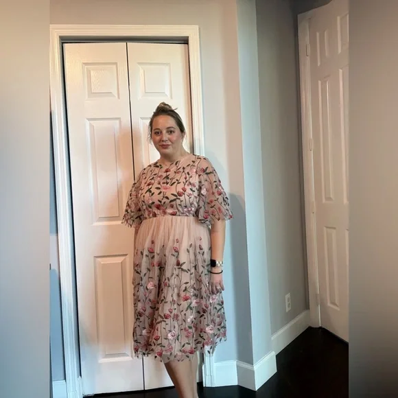 Baltic Born Blush Floral Embroidered Tulle Dress – XL - Picture 5 of 6